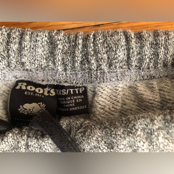 Roots Whistler Canada Sweatpants. - Picture 10 of 11